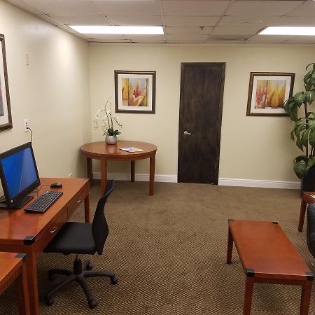 Days Inn & Suites By Wyndham Clermont Esterno foto