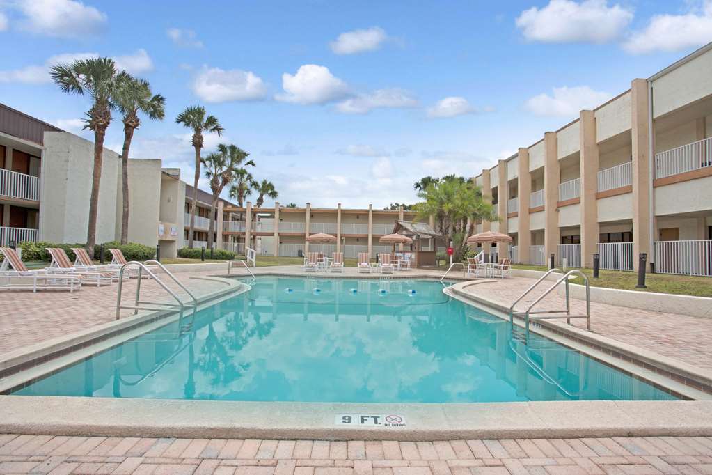Days Inn & Suites By Wyndham Clermont Servizi foto