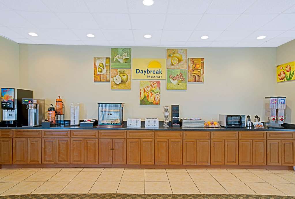 Days Inn & Suites By Wyndham Clermont Servizi foto