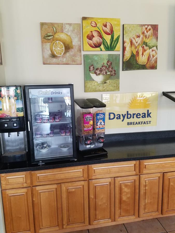 Days Inn & Suites By Wyndham Clermont Esterno foto