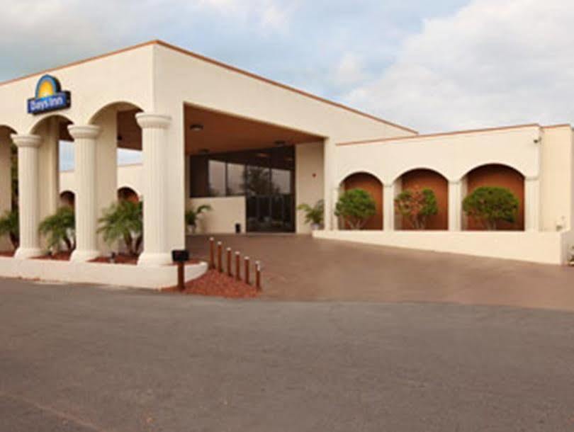 Days Inn & Suites By Wyndham Clermont Esterno foto