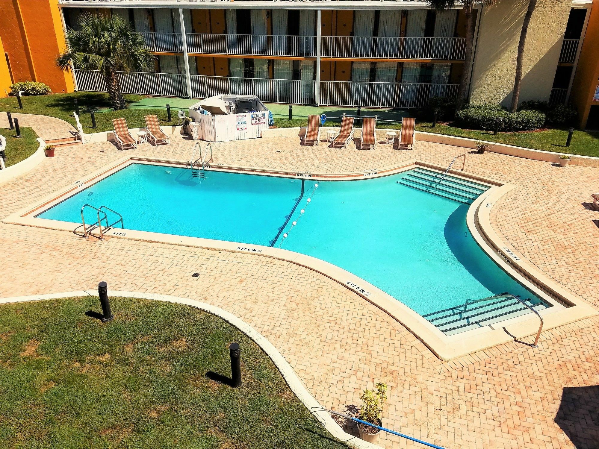Days Inn & Suites By Wyndham Clermont Esterno foto